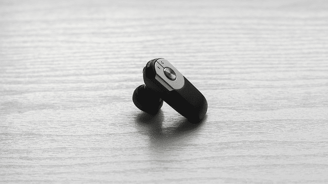 Evolution-Of-Headphones-Permanent-Devices-And-Multi-Functional-Headphones